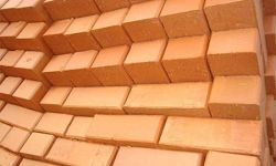 Керамический полнотелый кирпич